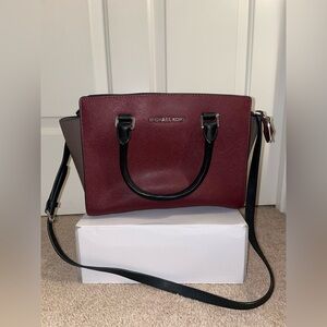 Michael Kors Selma Medium Leather Satchel